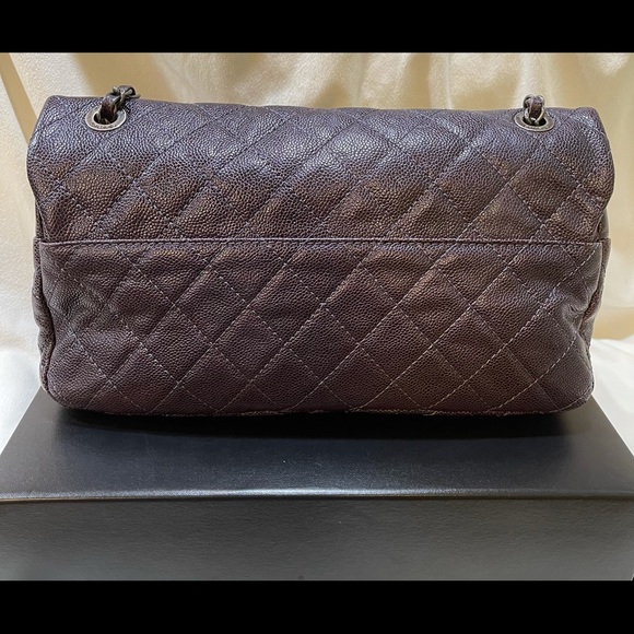 ❌SOLD❌💯Authentic Chanel XL Flap Iridescent Caviar - Picture 5 of 16
